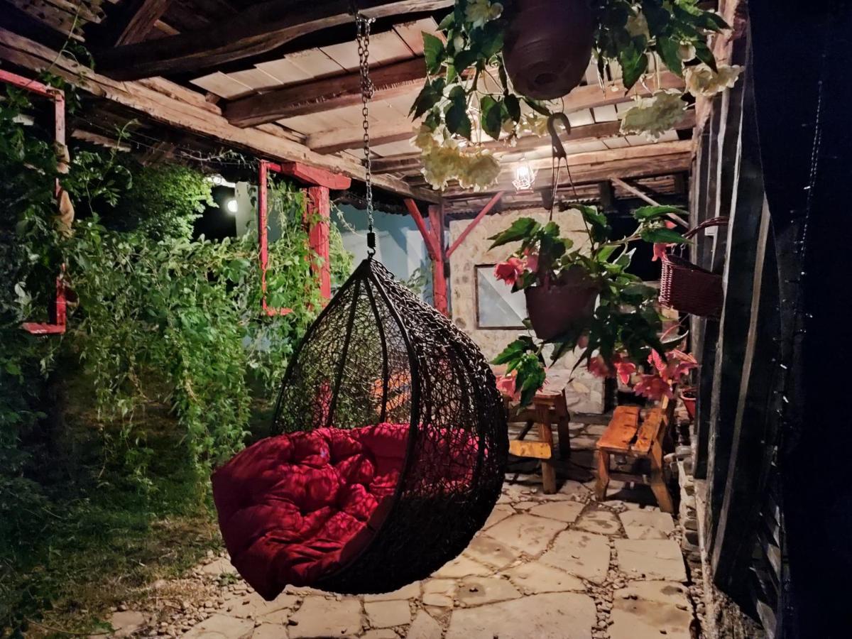 Etno Selo Nasa Avlija Apartamento Blace Exterior foto